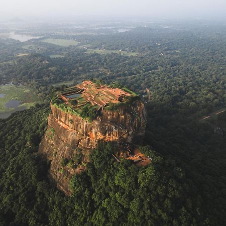 Sundaras Sigiriya Jungles Caves Resort Dambulla Buitenkant foto